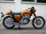 Honda_CB750_K1_z7.jpg